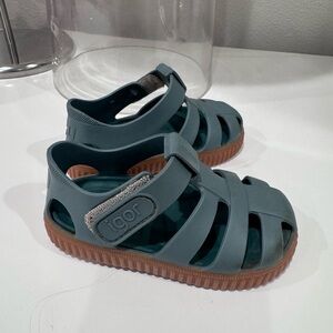 Igor Kids Sandals - size 20EU/5US